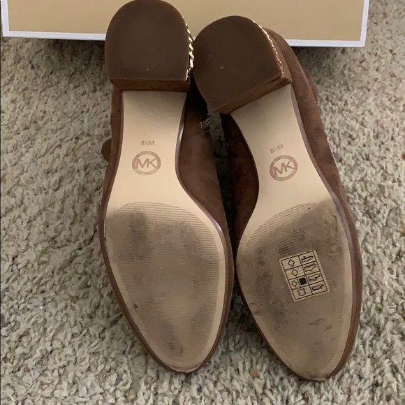 Michael Kors brown Suede boots size 8.5 like new - Picture 5 of 5